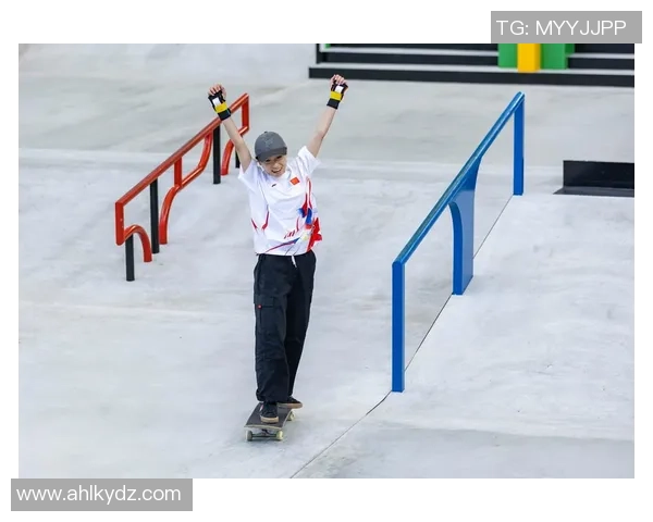 专访杨芳揭秘滑板行业成功秘诀与未来发展趋势 专访杨芳揭秘滑板行业成功秘诀与未来发展趋势