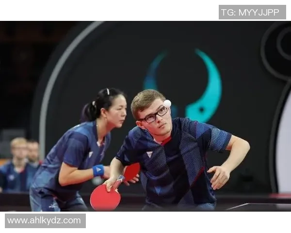 成都排球队在世界杯赛场上的默契配合与精彩表现分析